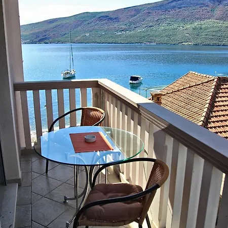 Vila Jadranka Apartments Herceg Novi Exterior photo